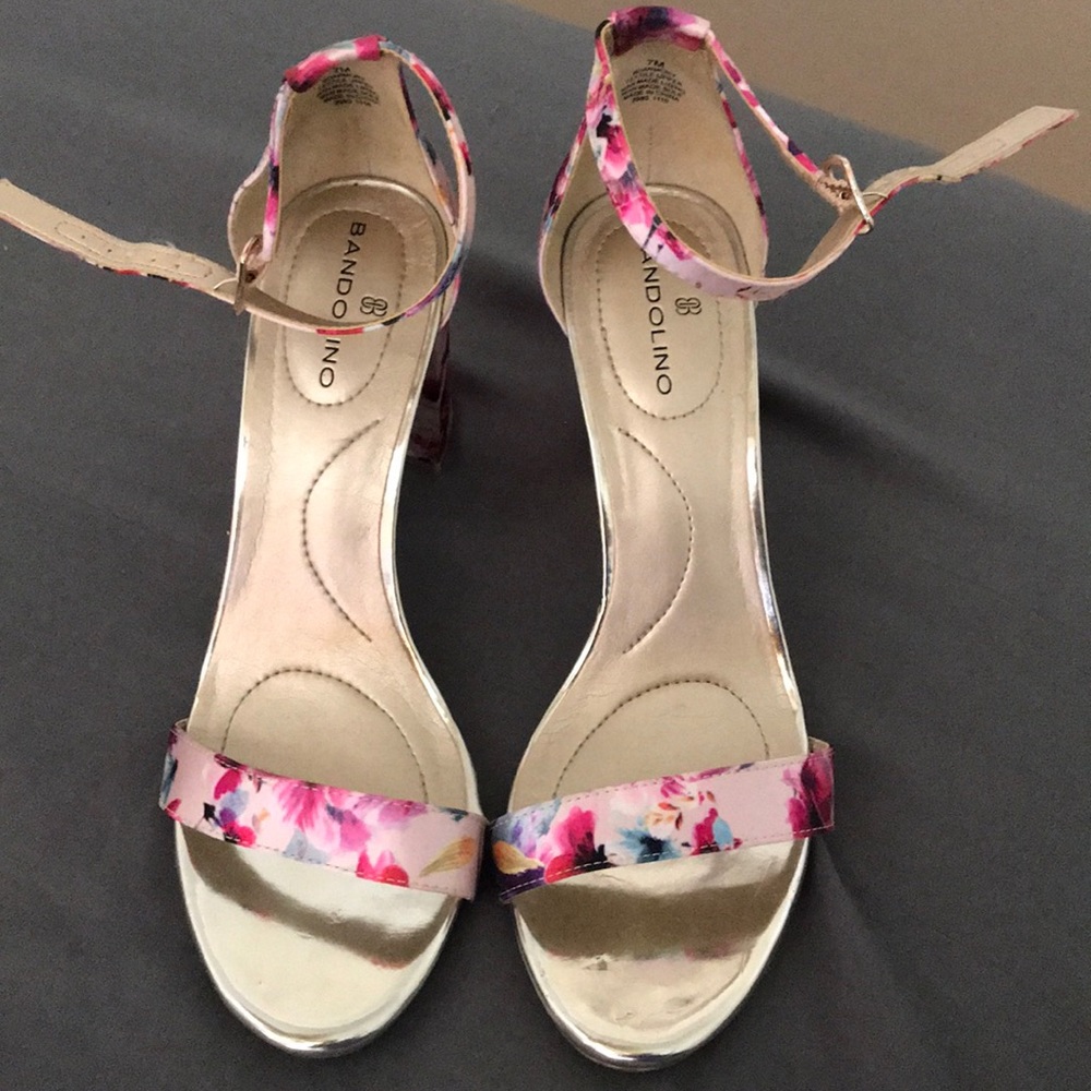 Shoes - Picture 5 of 5